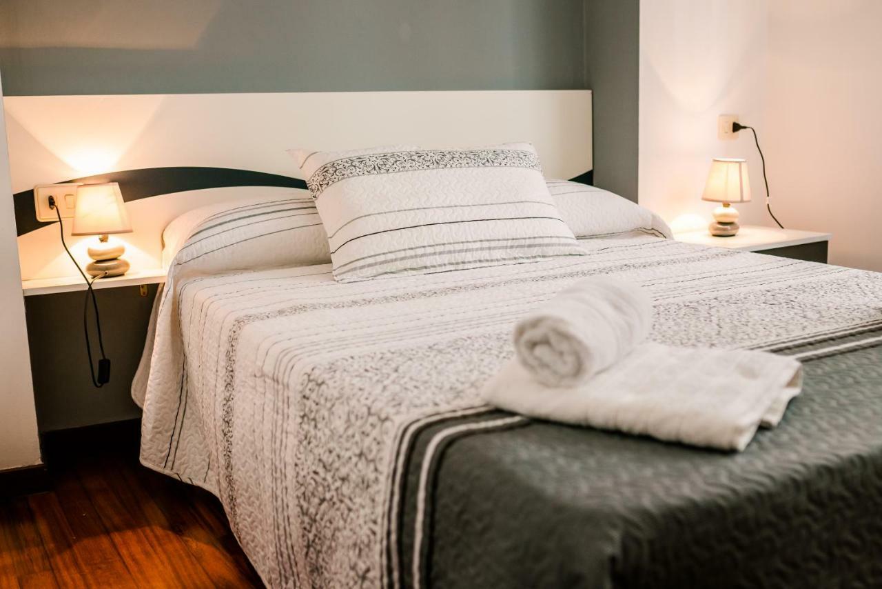 Apartamentos Enteros O Lagar Melide Ngoại thất bức ảnh