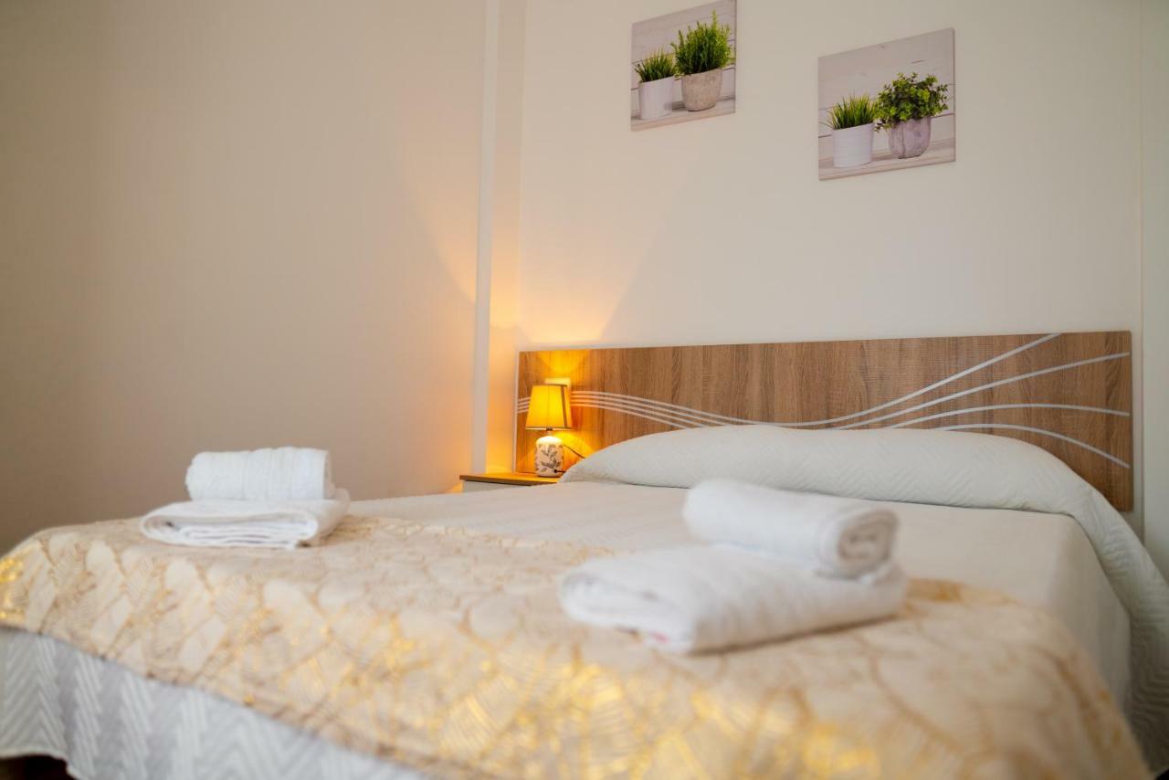 Apartamentos Enteros O Lagar Melide Ngoại thất bức ảnh